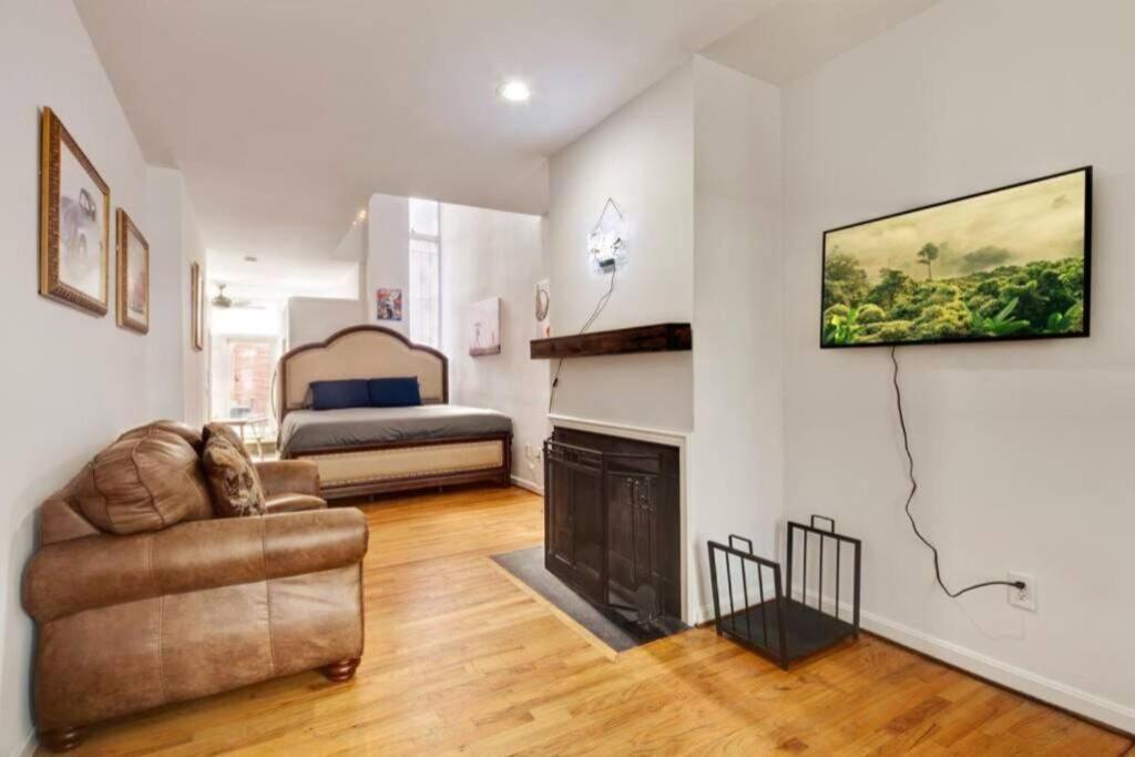 Apartamento The Art Capital Hill With Hot Tub *